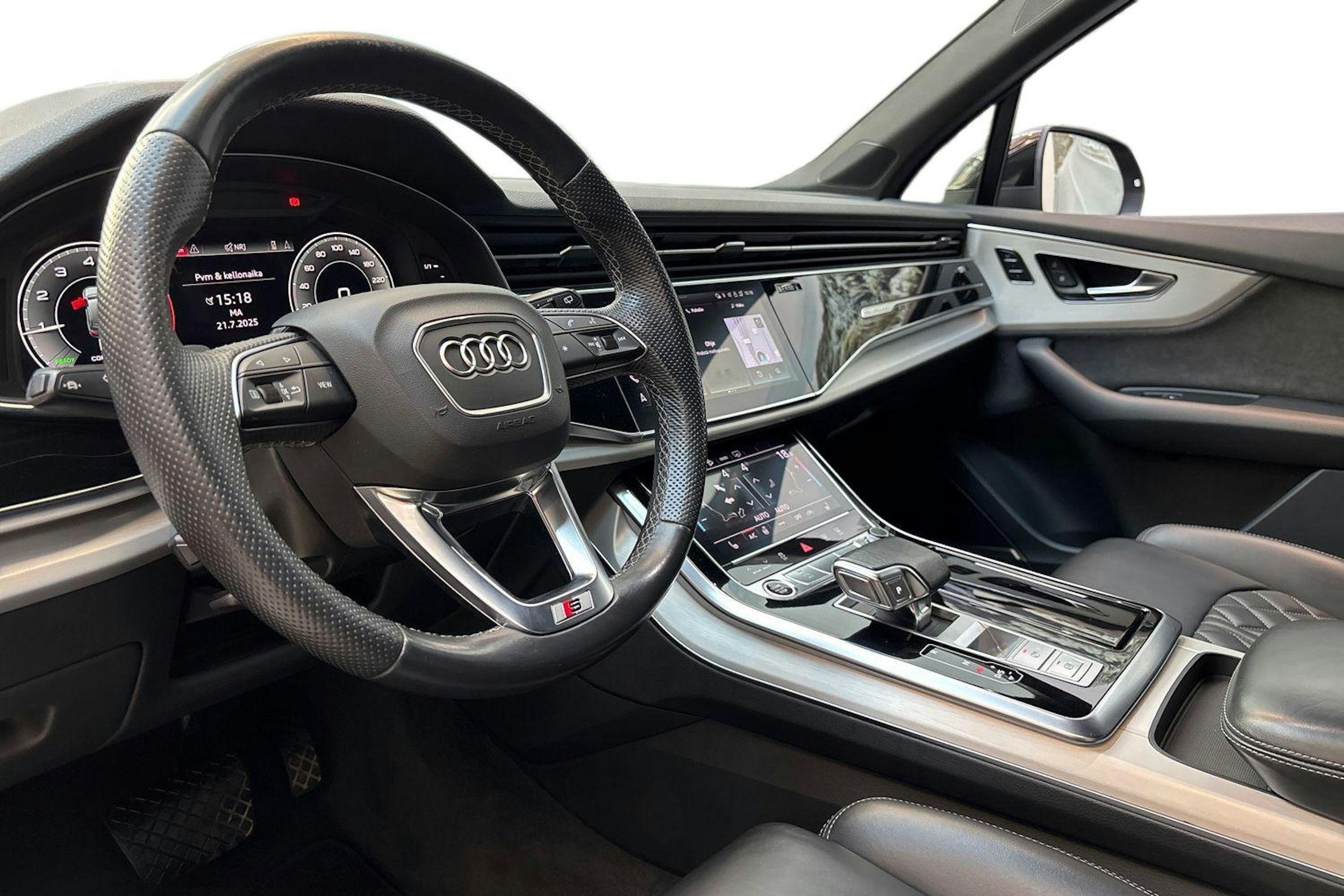 sininen Audi Q7 2021 kuva 7.