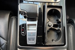 sininen Audi Q7 2021 kuva 34.