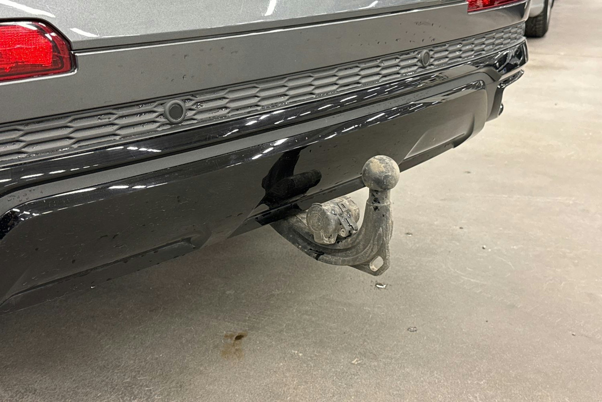 harmaa Audi Q7 2021 kuva 13.