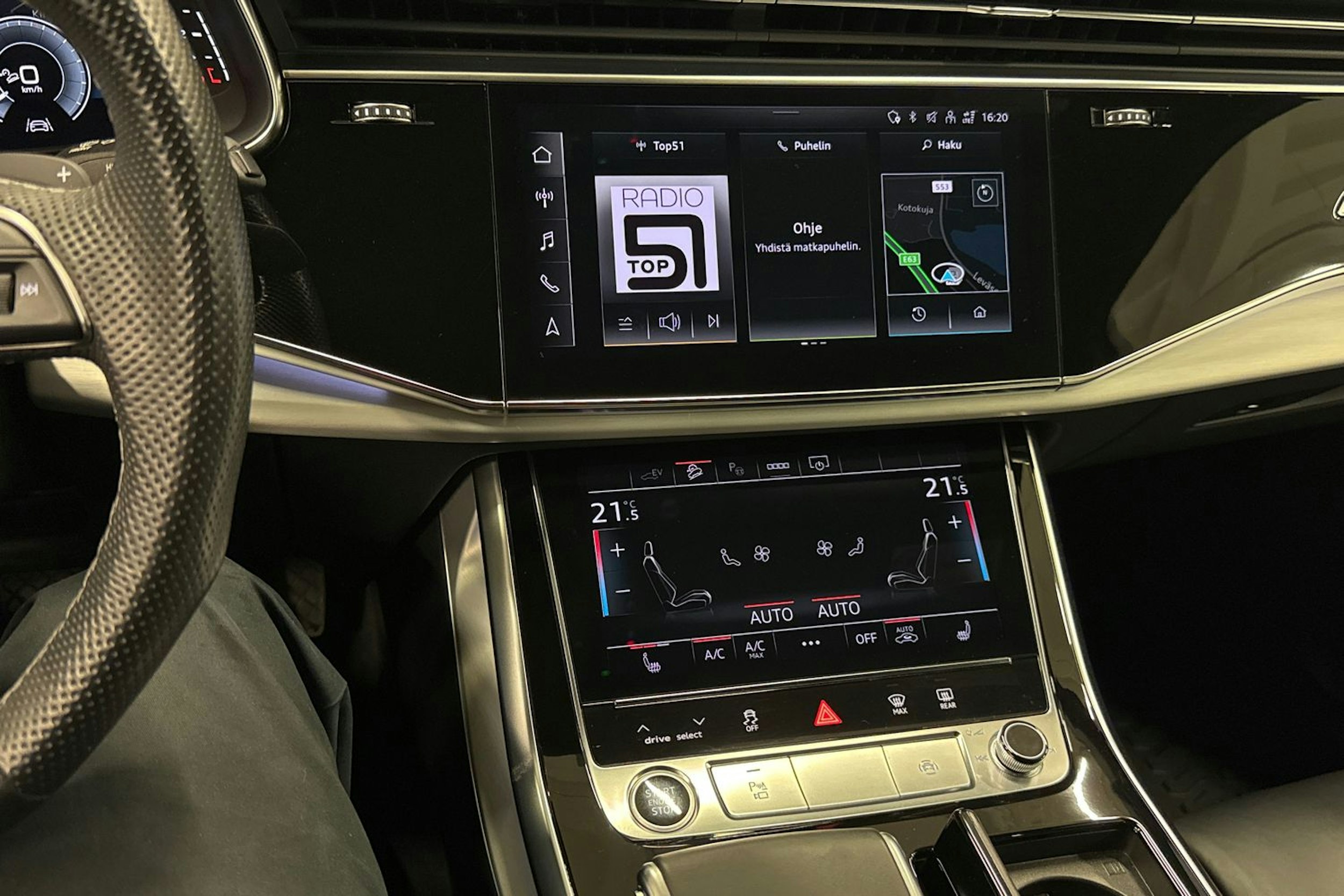 harmaa Audi Q7 2021 kuva 19.