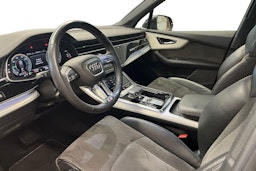 sininen Audi Q7 2021 kuva 7.