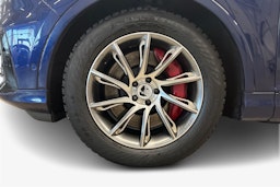 sininen Audi Q7 2021 kuva 11.