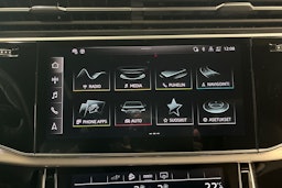 sininen Audi Q7 2021 kuva 22.