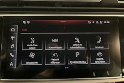 sininen Audi Q7 2021 kuva 26.