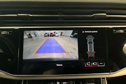 sininen Audi Q7 2021 kuva 28.