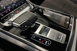 sininen Audi Q7 2021 kuva 29.