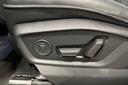 sininen Audi Q7 2021 kuva 35.