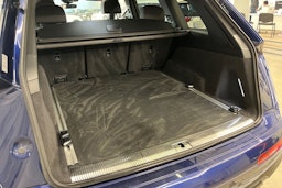 sininen Audi Q7 2021 kuva 38.