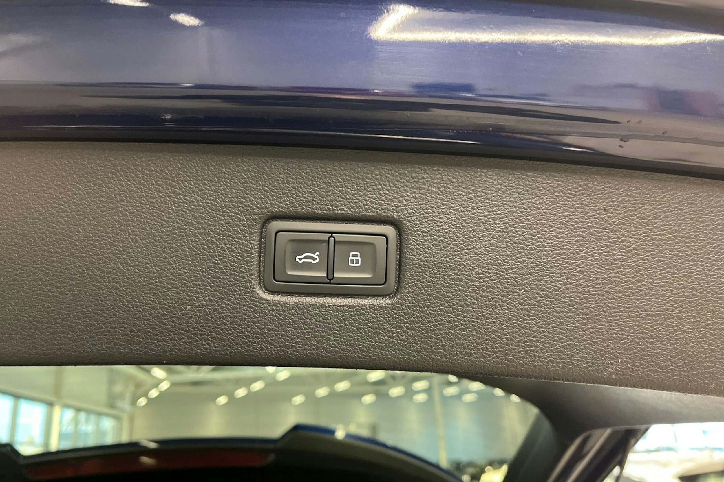 sininen Audi Q7 2021 kuva 39.