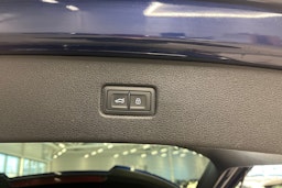 sininen Audi Q7 2021 kuva 39.