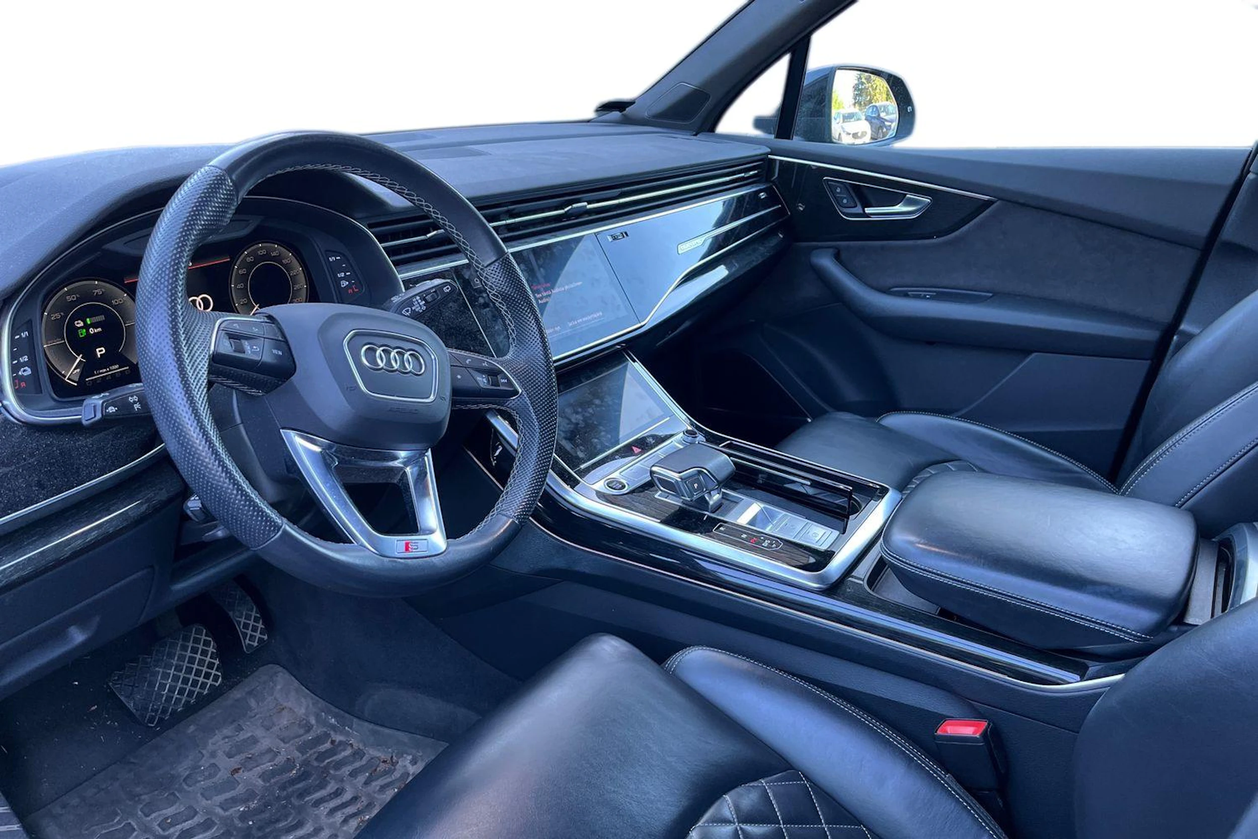 met. musta Audi Q7 2021 kuva 3.