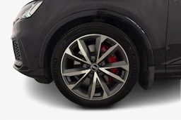 met. musta Audi Q7 2021 kuva 12.
