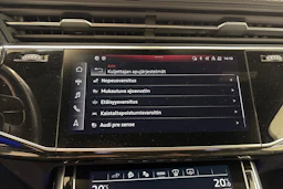 met. musta Audi Q7 2021 kuva 32.