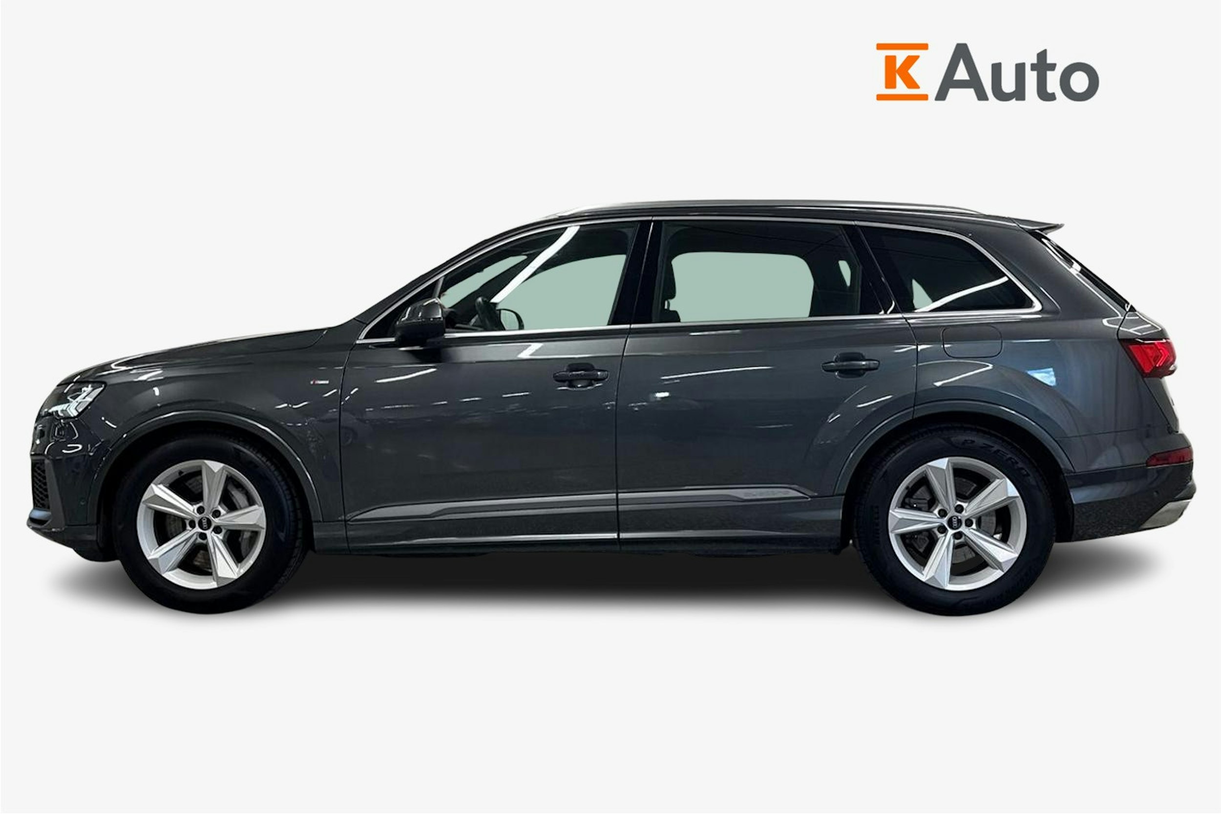 met. Harmaa Audi Q7 2021 kuva 6.