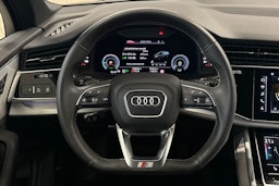 met. Harmaa Audi Q7 2021 kuva 14.