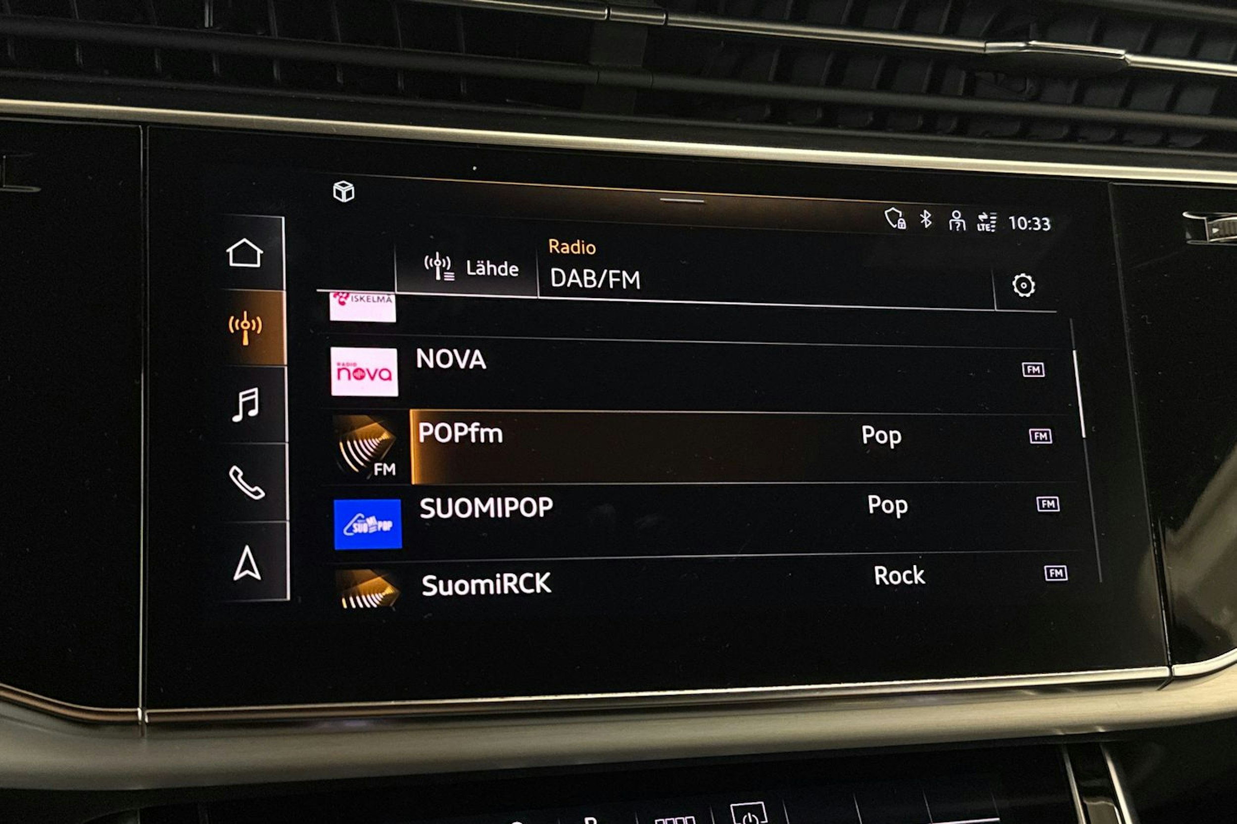 met. Harmaa Audi Q7 2021 kuva 25.