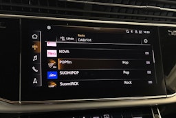met. Harmaa Audi Q7 2021 kuva 25.