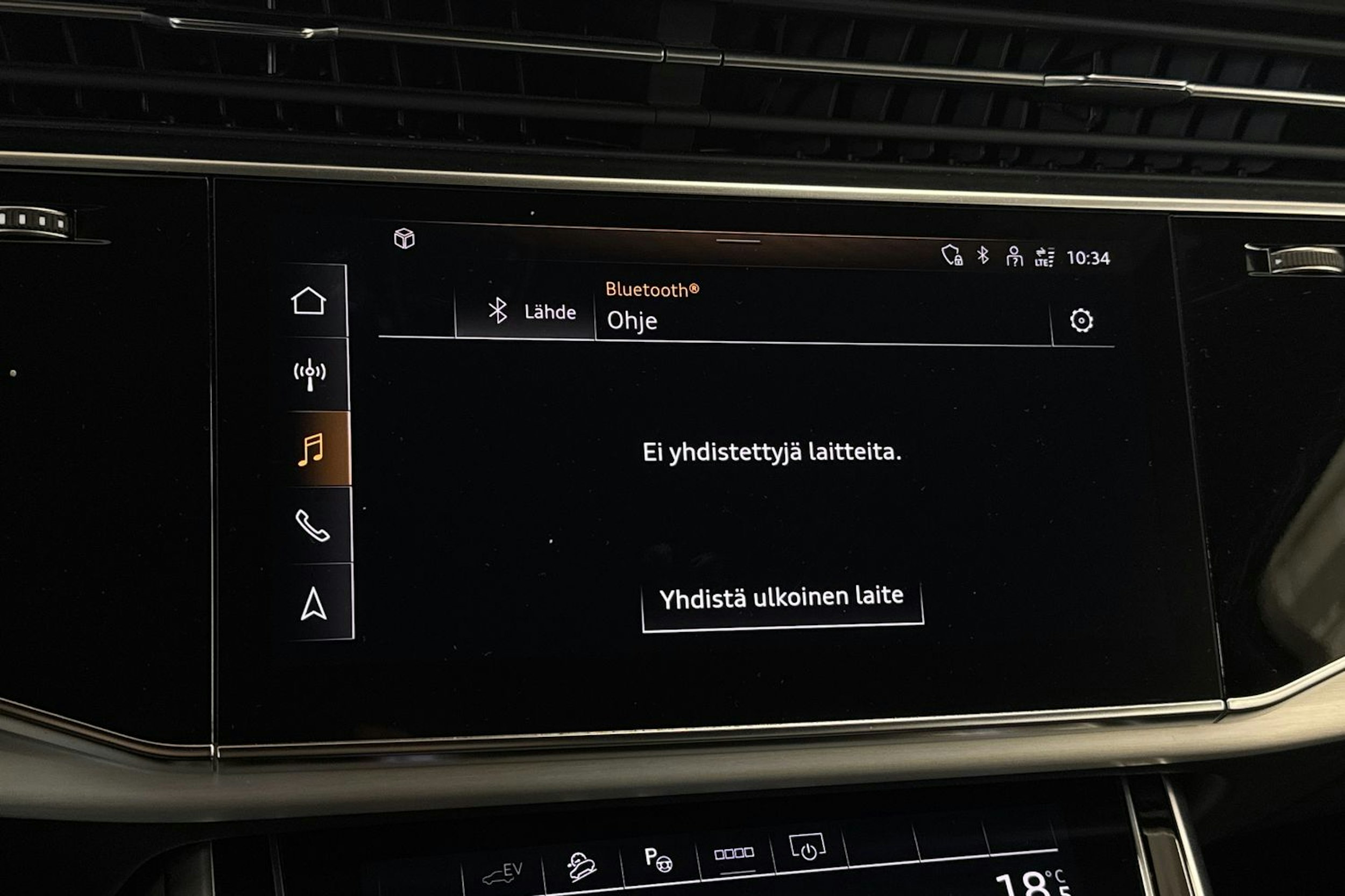 met. Harmaa Audi Q7 2021 kuva 27.