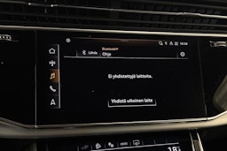 met. Harmaa Audi Q7 2021 kuva 27.