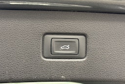 met. Harmaa Audi Q7 2021 kuva 37.