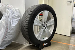 musta Audi Q7 2021 kuva 10.