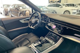 met. valkoinen Audi Q7 2021 kuva 12.