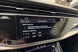 valkoinen Audi Q7 2021 kuva 27.