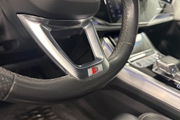 valkoinen Audi Q7 2021 kuva 36.