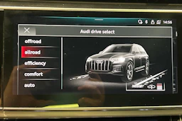 Musta Audi Q7 2021 kuva 27.