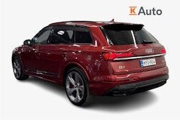 punainen Audi Q7 2021 kuva 2.