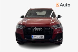 punainen Audi Q7 2021 kuva 5.