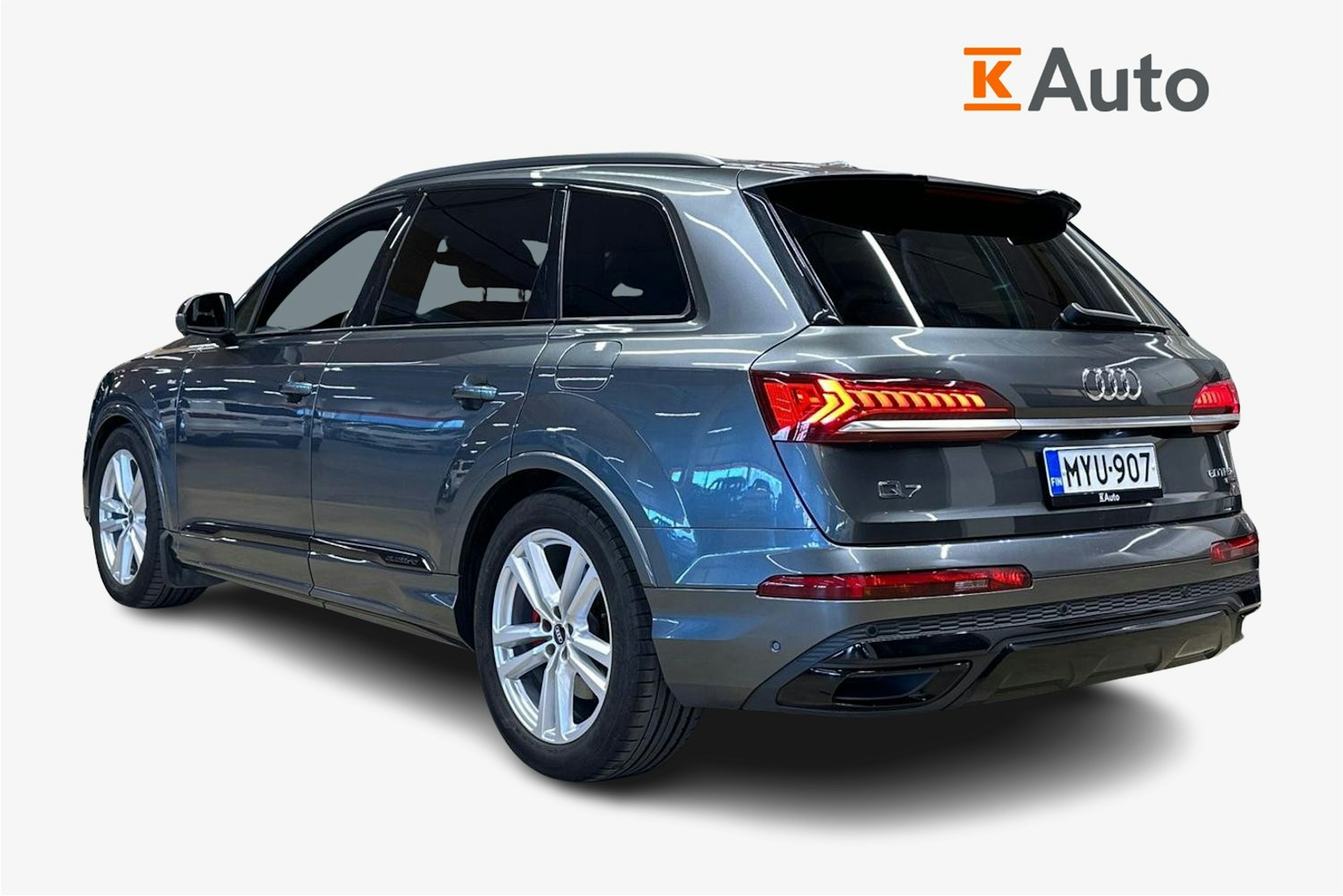 harmaa Audi Q7 2021 kuva 2.