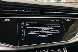 harmaa Audi Q7 2021 kuva 23.