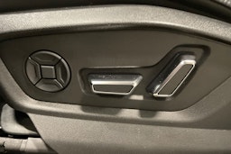 met. sininen Audi Q7 2021 kuva 15.