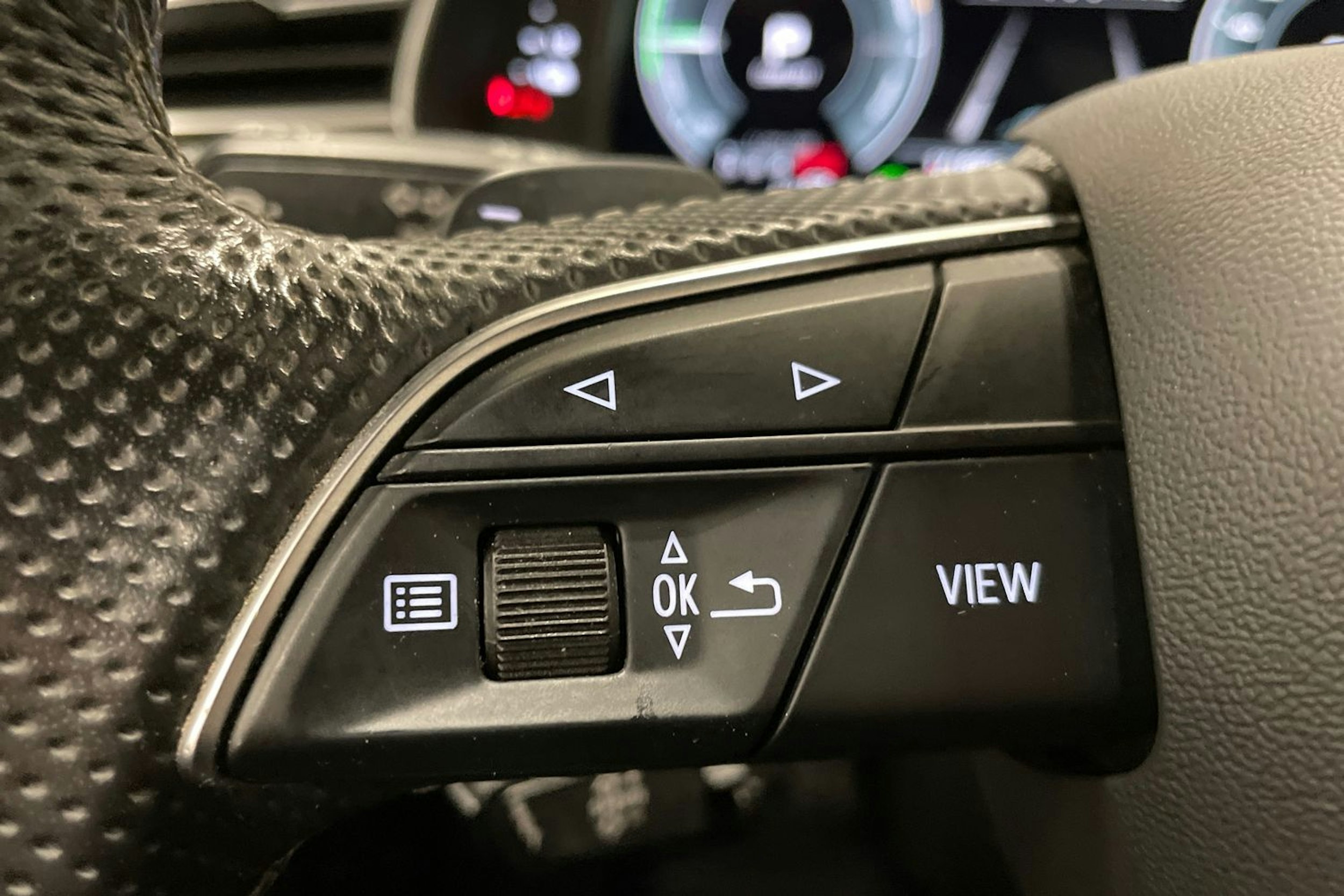 met. sininen Audi Q7 2021 kuva 21.