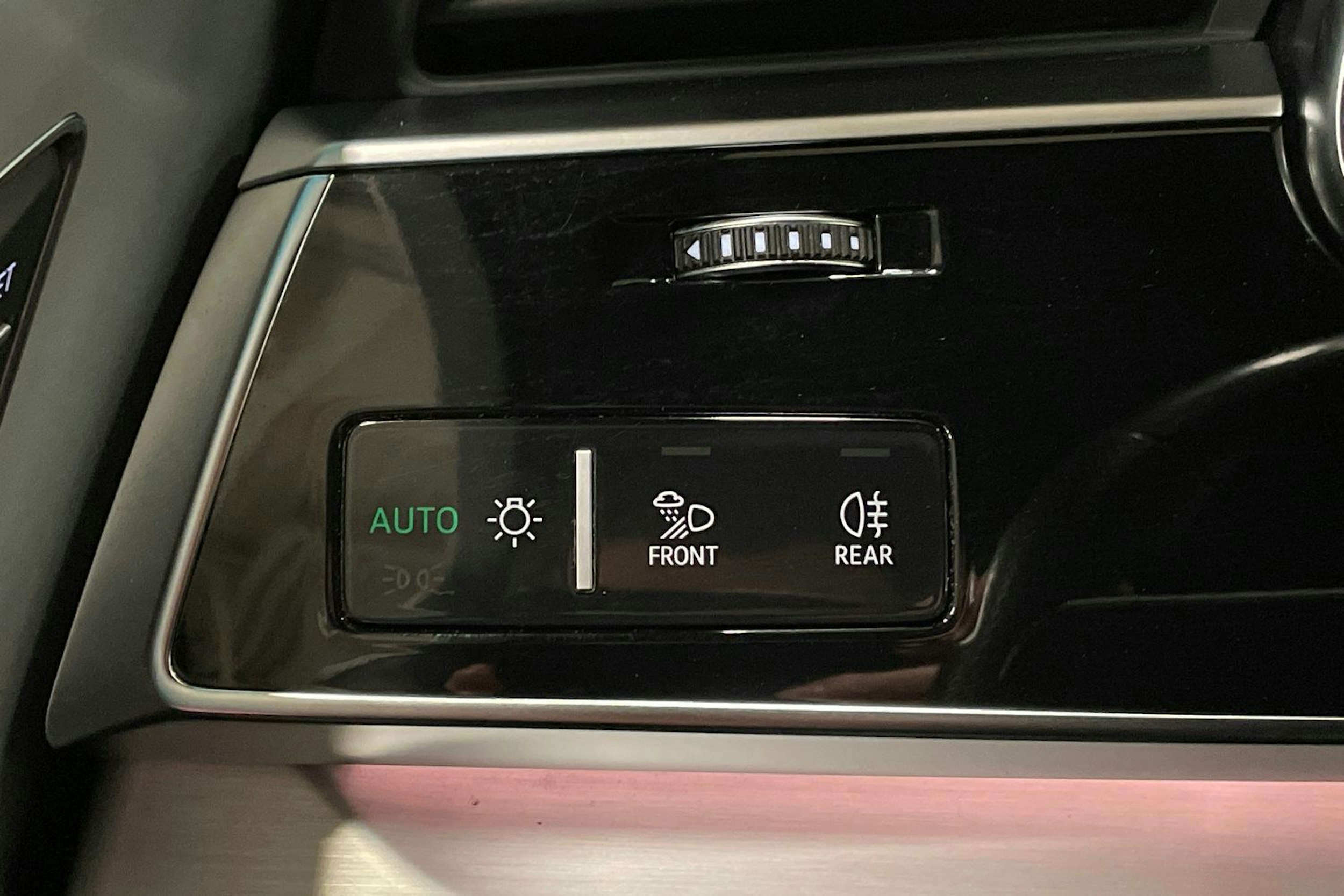 met. sininen Audi Q7 2021 kuva 24.