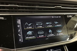 met. sininen Audi Q7 2021 kuva 27.