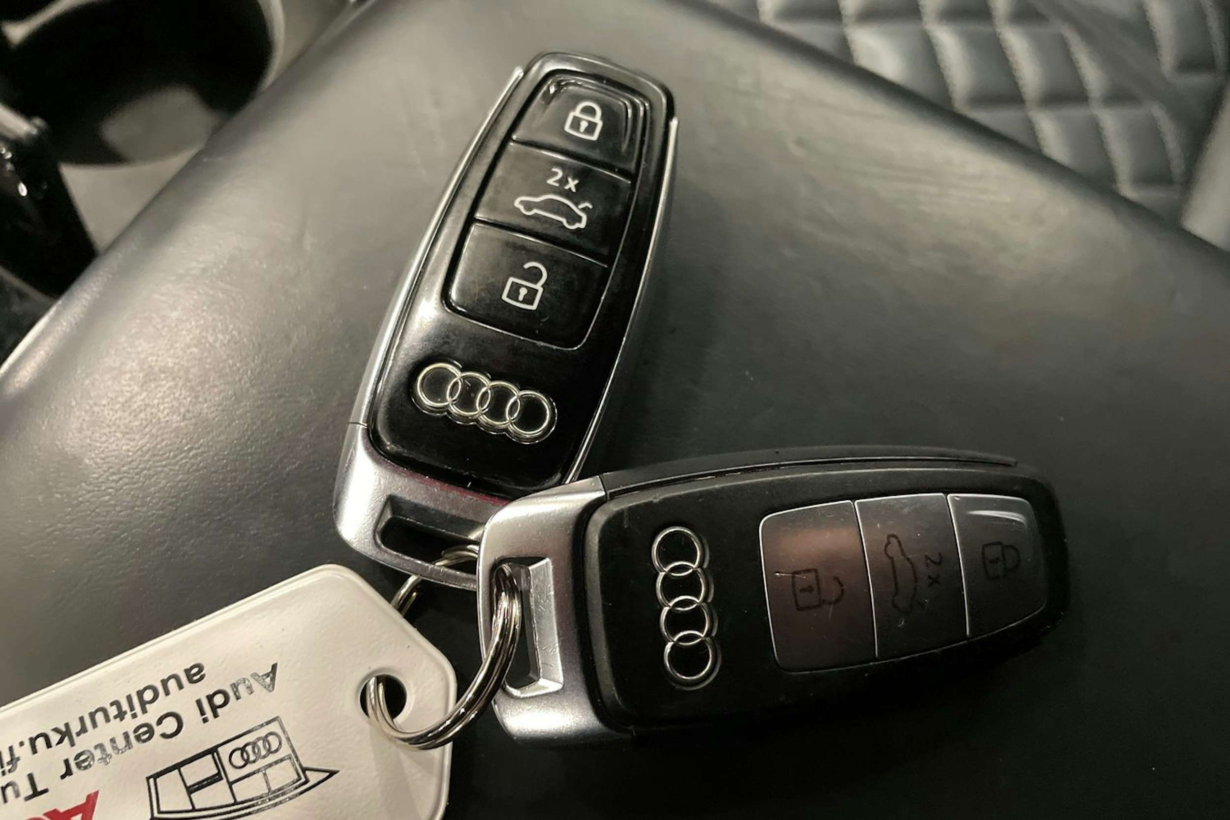 met. sininen Audi Q7 2021 kuva 40.