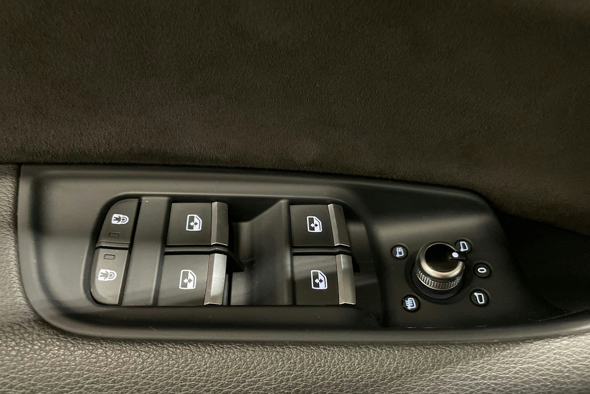 met. sininen Audi Q7 2021 kuva 41.