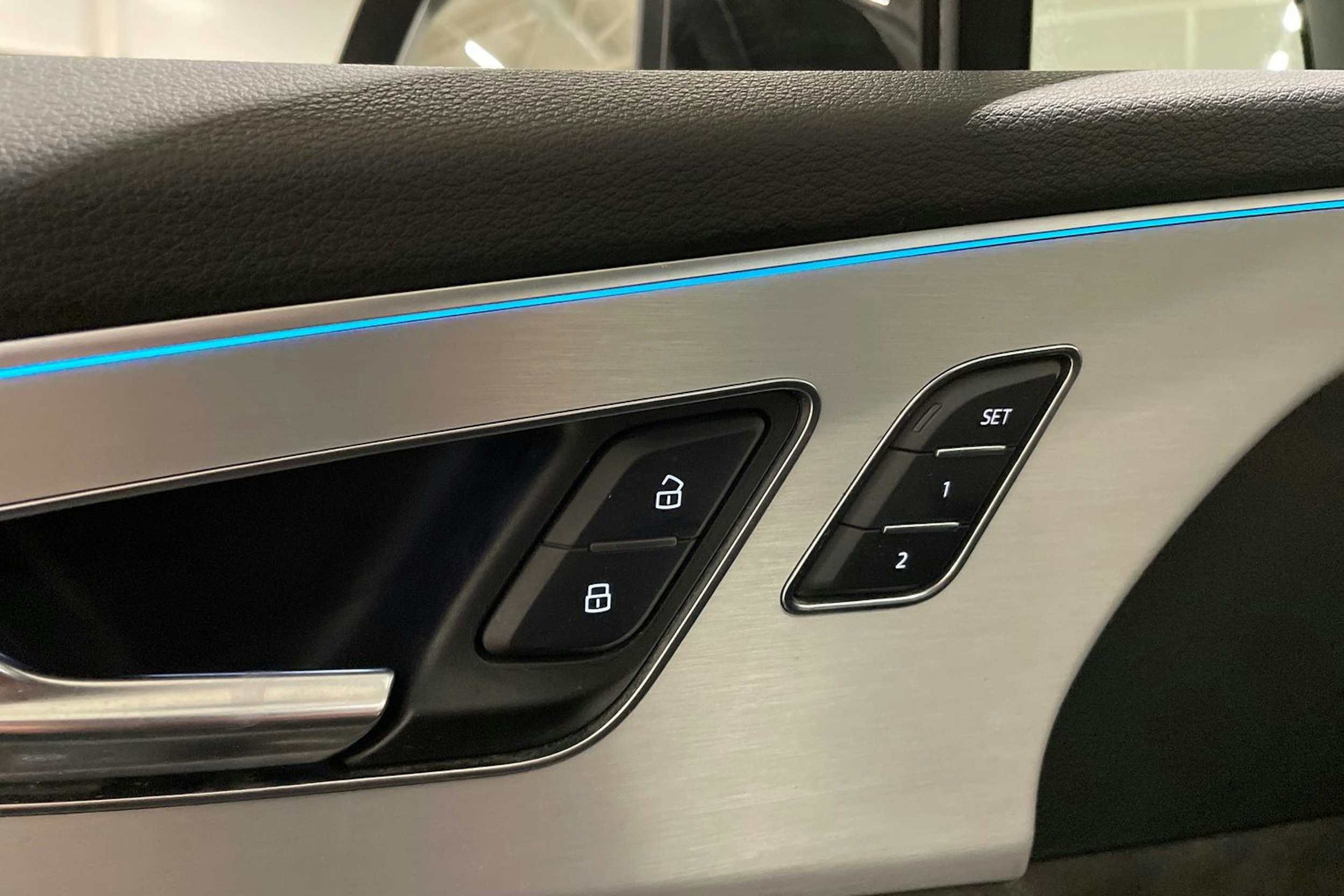 met. sininen Audi Q7 2021 kuva 42.