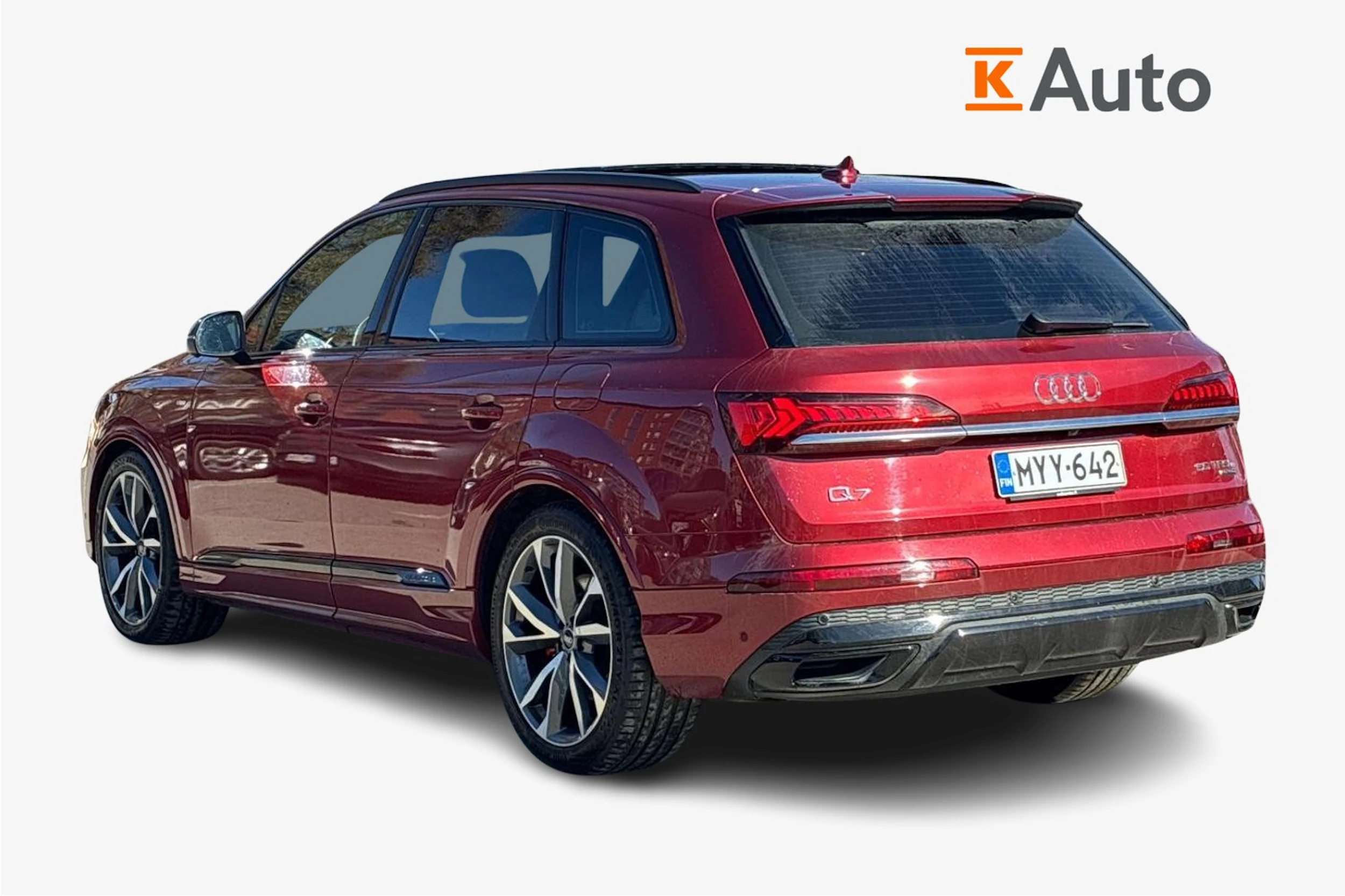 punainen Audi Q7 2021 kuva 2.