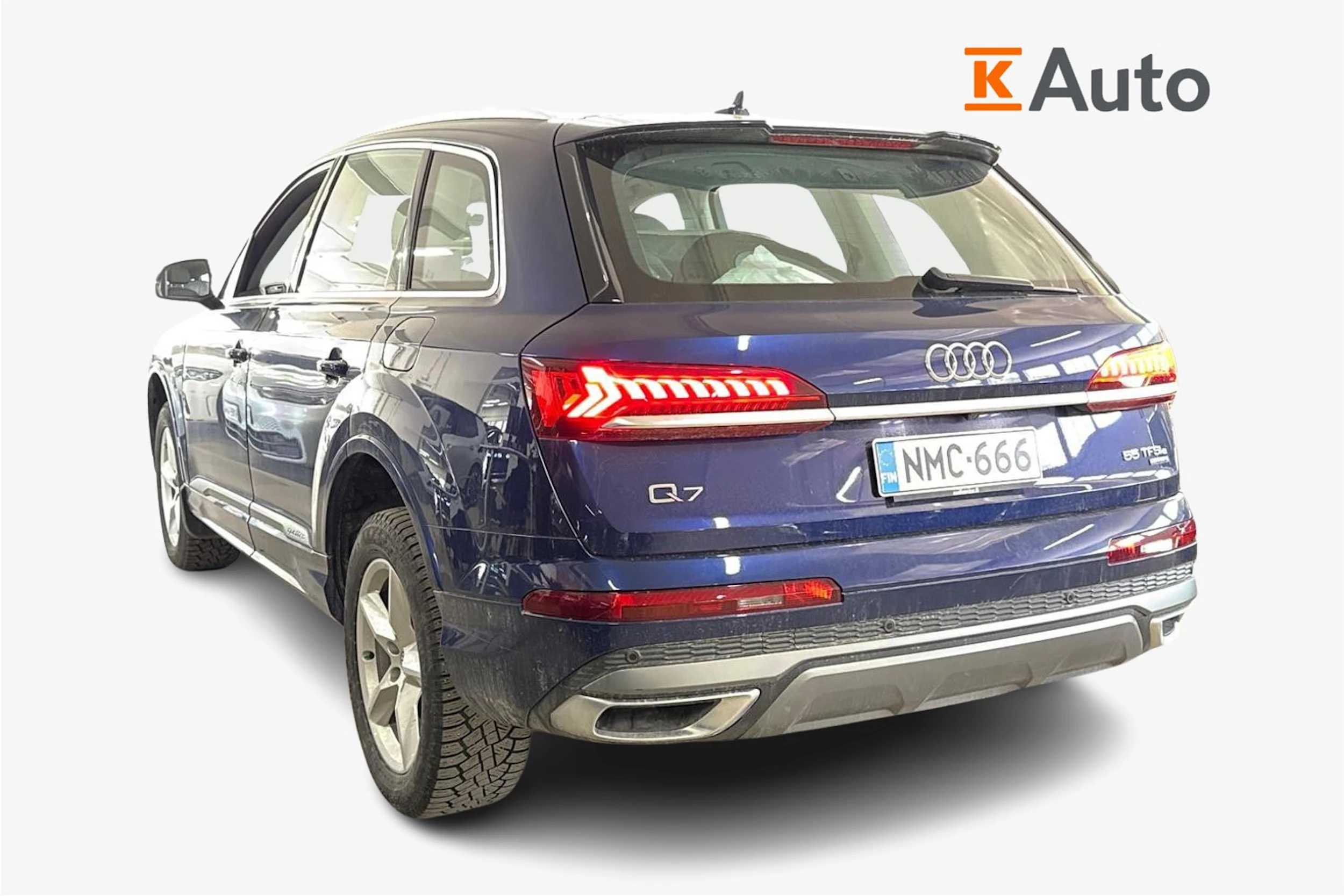 sininen Audi Q7 2021 kuva 2.