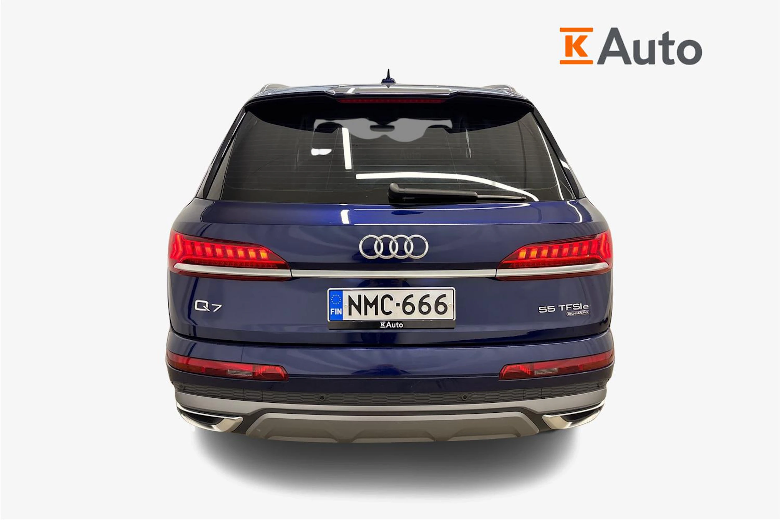 sininen Audi Q7 2021 kuva 4.