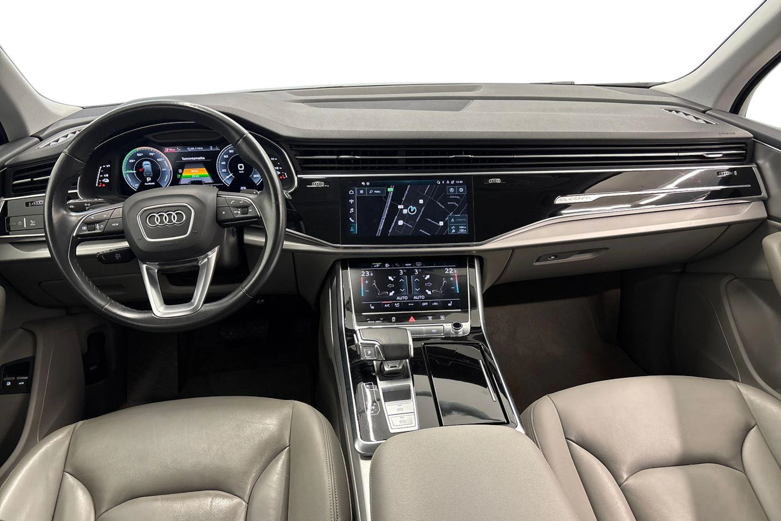 sininen Audi Q7 2021 kuva 9.