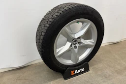 sininen Audi Q7 2021 kuva 13.