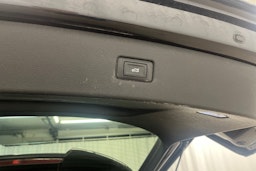 met. musta Audi Q7 2021 kuva 23.