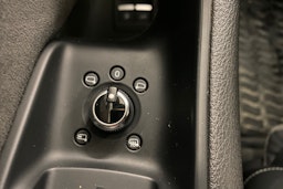 sininen Audi Q7 2021 kuva 20.
