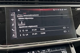 musta Audi Q7 2021 kuva 24.