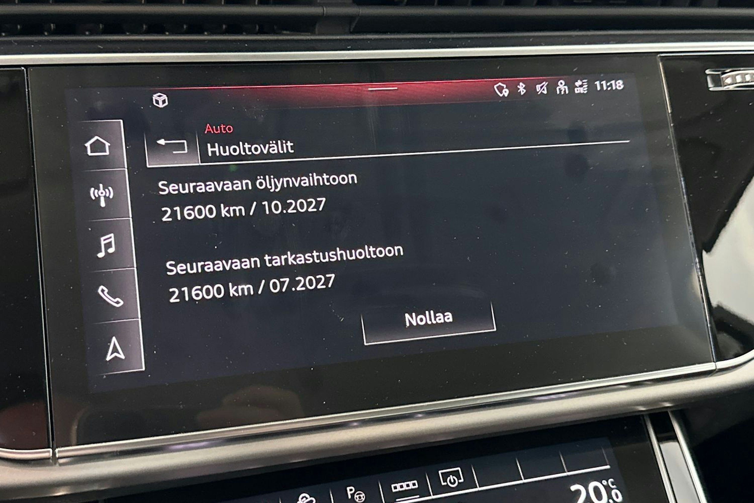 musta Audi Q7 2021 kuva 26.