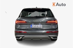 harmaa Audi Q7 2023 kuva 3.